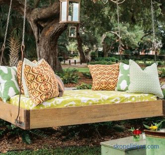 what garden swing-bed can be bought cheaply in Moscow - prices, photos, video