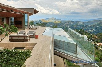 Country house on the top of a mountain in the city of Belo Horizonte, Brazil