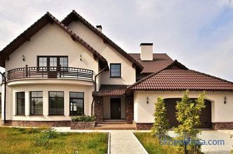 Construction of houses and cottages with communications and turnkey finishing in Moscow: projects, prices, photos