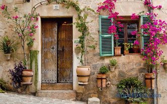 Provence style - the original French design of country houses