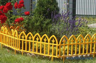 Garden Designer Flower Bed: prices for fencing