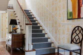 Stairs in a private house to the second floor: the best design projects